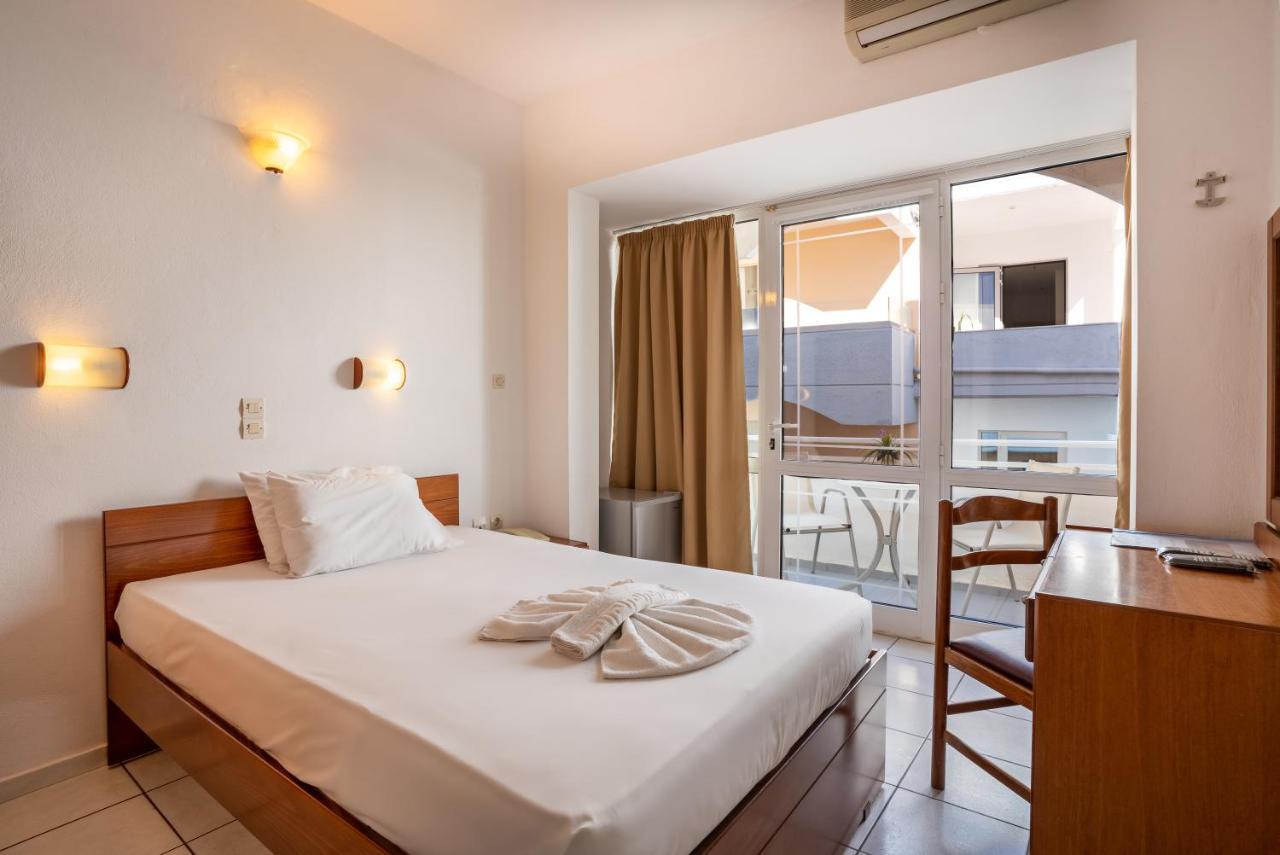 Hotel Kathrin Beach Adelianos Kampos Extérieur photo