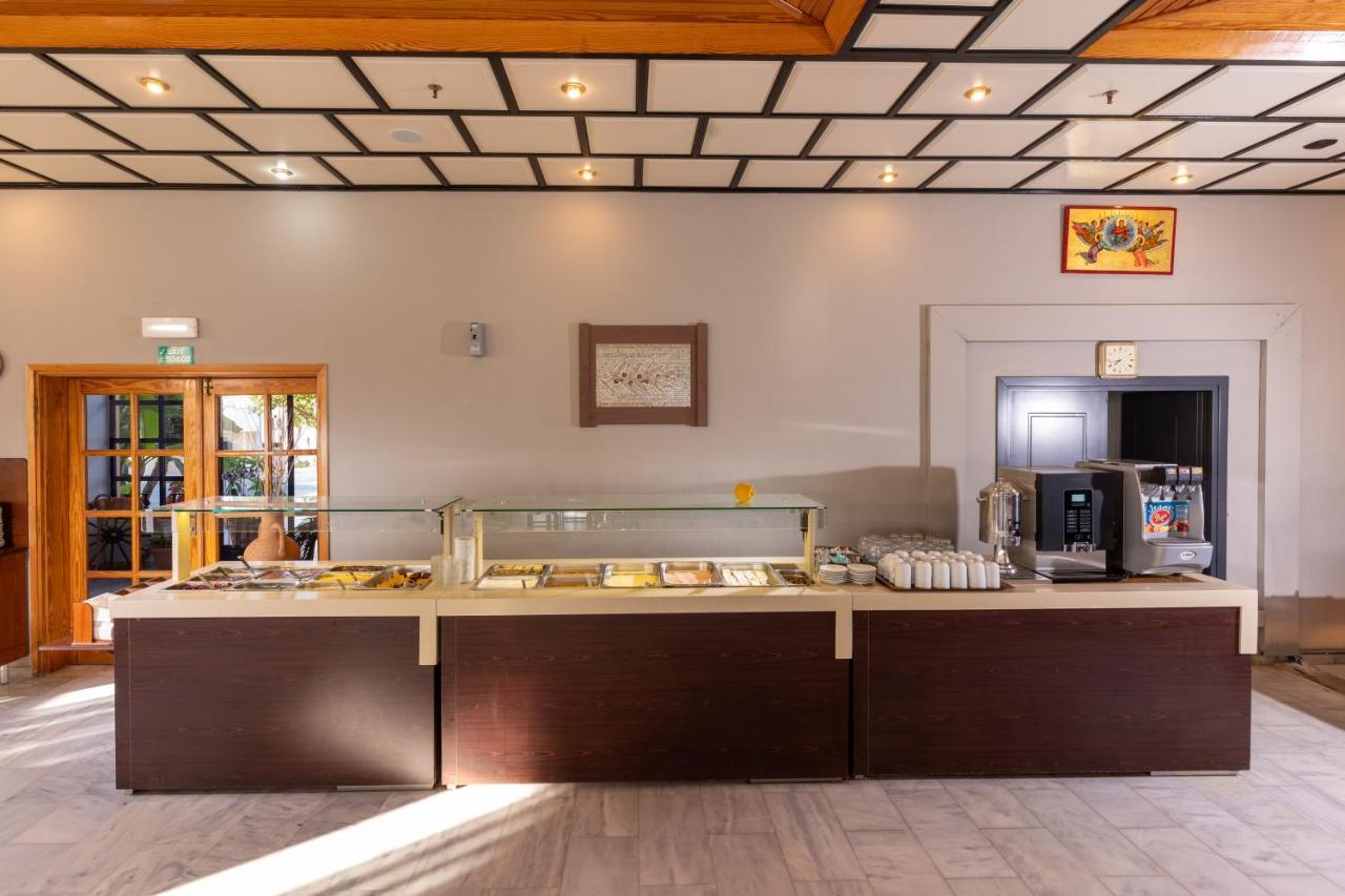 Hotel Kathrin Beach Adelianos Kampos Extérieur photo