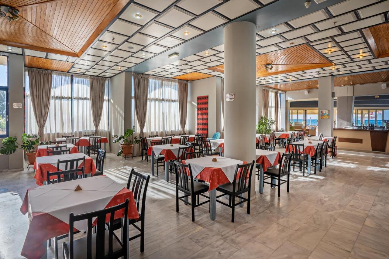 Hotel Kathrin Beach Adelianos Kampos Extérieur photo