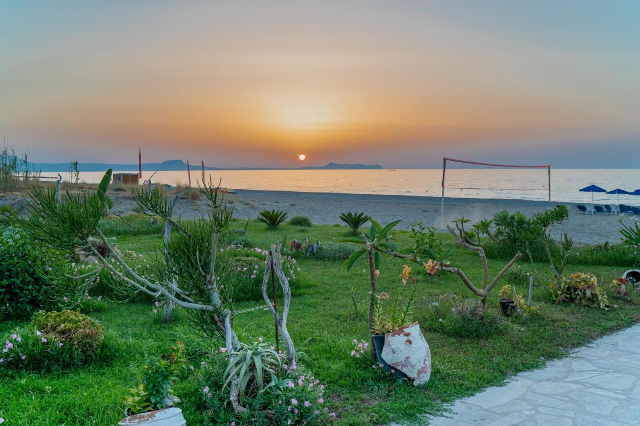 Hotel Kathrin Beach Adelianos Kampos Extérieur photo