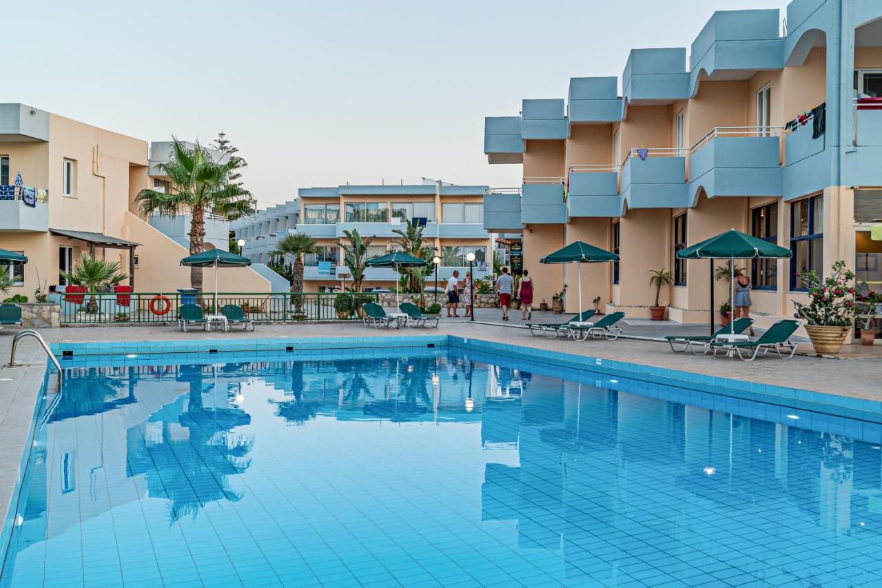 Hotel Kathrin Beach Adelianos Kampos Extérieur photo