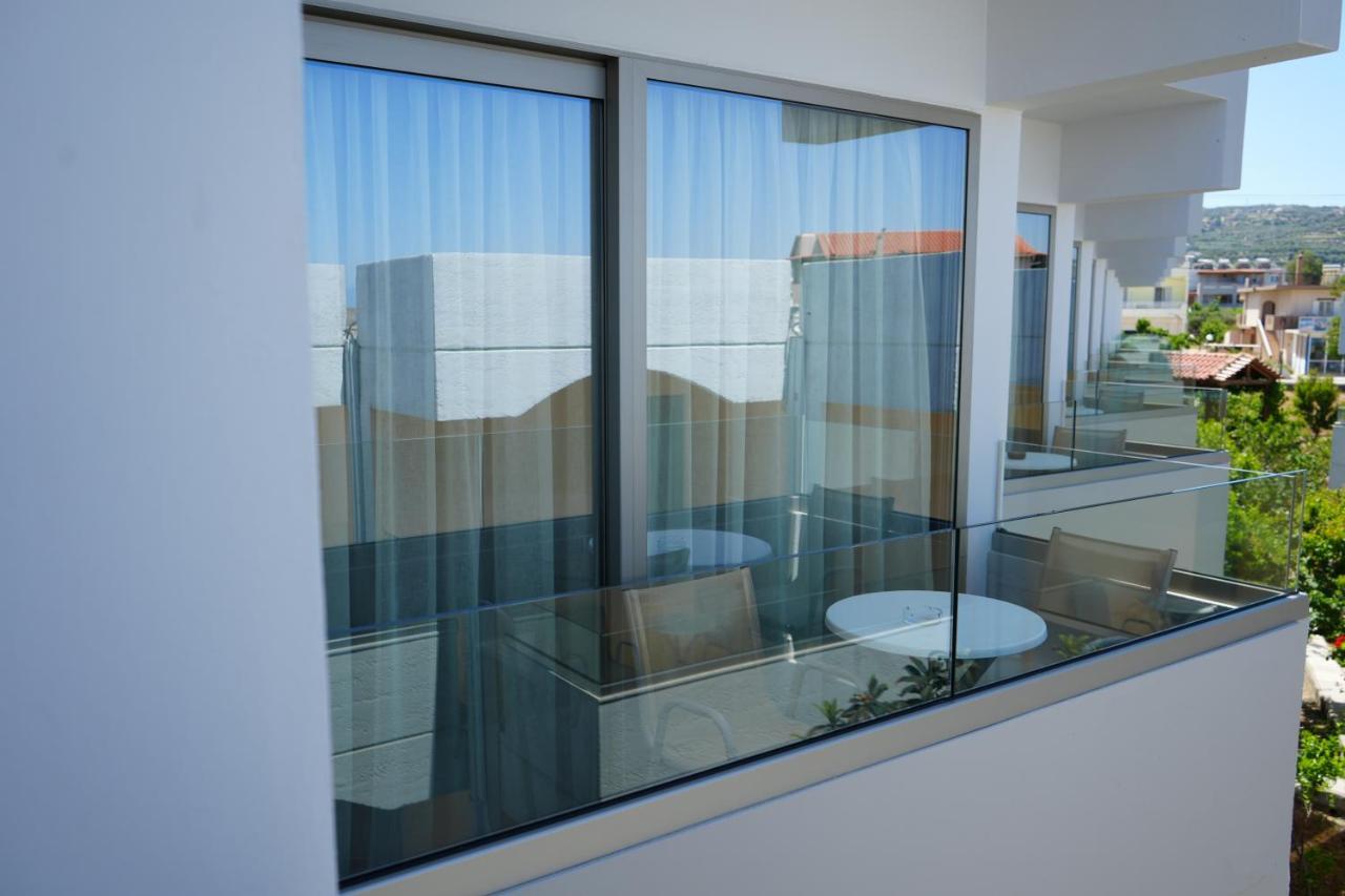 Hotel Kathrin Beach Adelianos Kampos Extérieur photo
