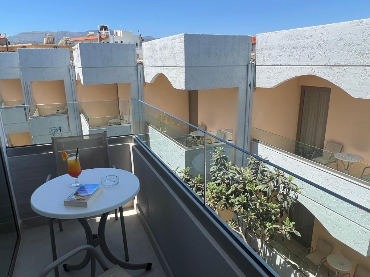 Hotel Kathrin Beach Adelianos Kampos Extérieur photo